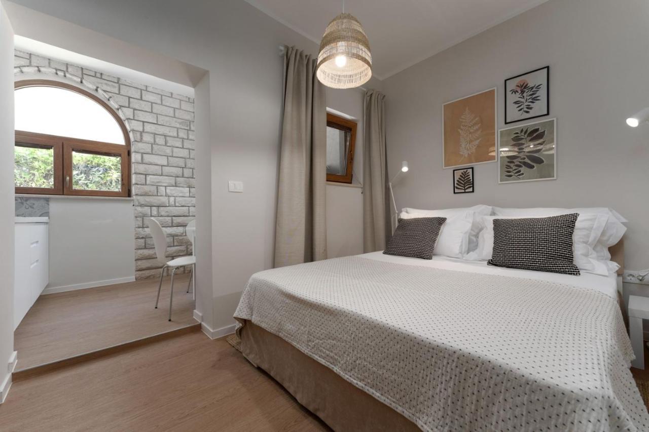 Apartments Alloro By Seeadria Agency Novigrad  Bagian luar foto