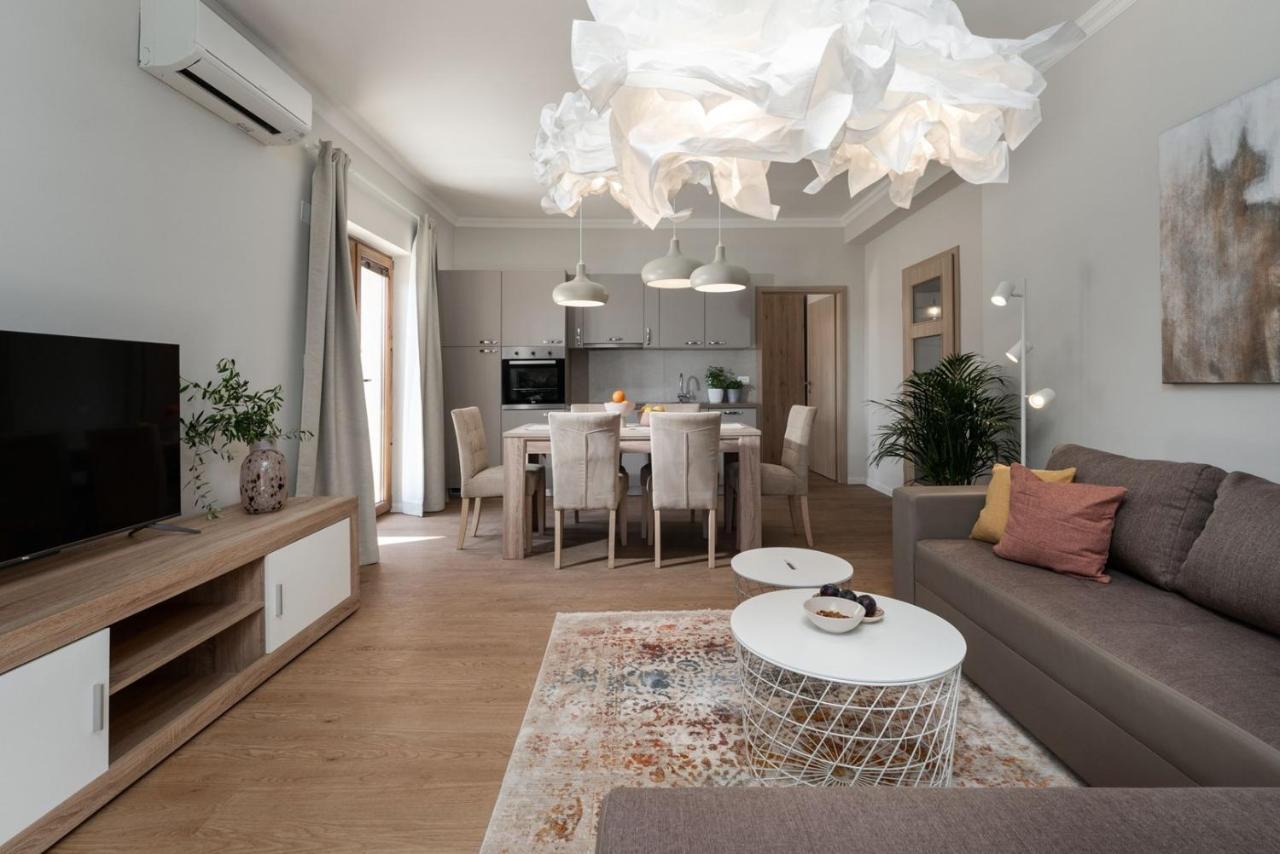 Apartments Alloro By Seeadria Agency Novigrad  Bagian luar foto